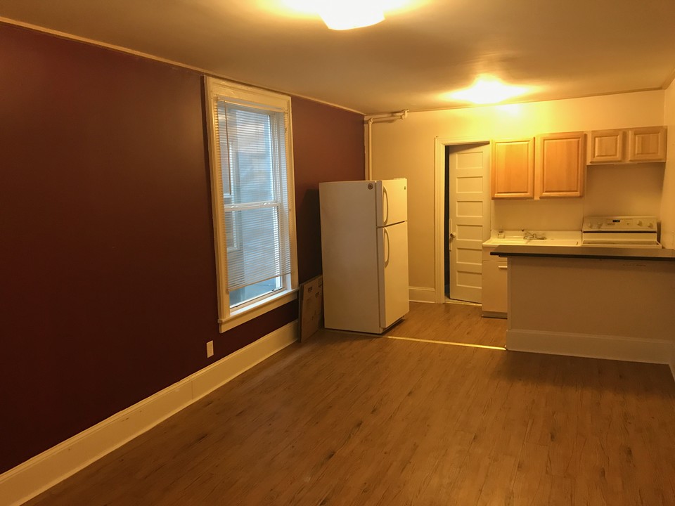 146 Grand St in Waterbury, CT - Building Photo