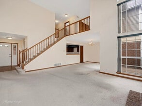 30W003 Willow Ct in Warrenville, IL - Building Photo - Building Photo
