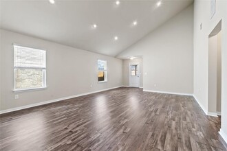 5909 Montrelia Dr in Austin, TX - Building Photo - Building Photo