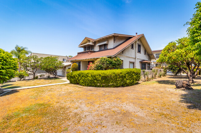 4603 La Mirada Ave in Los Angeles, CA - Building Photo - Building Photo