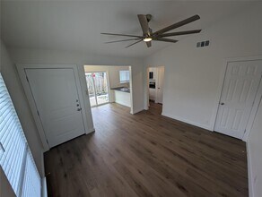 2905 Parker Ln in Austin, TX - Building Photo - Building Photo