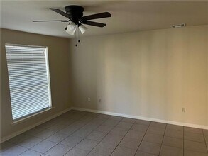 126 Lakewood Dr in Luling, LA - Building Photo - Building Photo