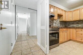 515 St. Laurent Blvd in Ottawa, ON - Building Photo - Building Photo