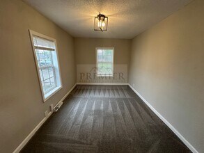 1889 Tremont St in Kansas City, KS - Building Photo - Building Photo