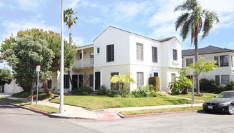 1332 S Dunsmuir Ave in Los Angeles, CA - Building Photo