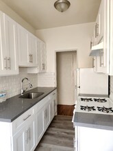 1845 N Gramercy Pl in Los Angeles, CA - Foto de edificio - Building Photo