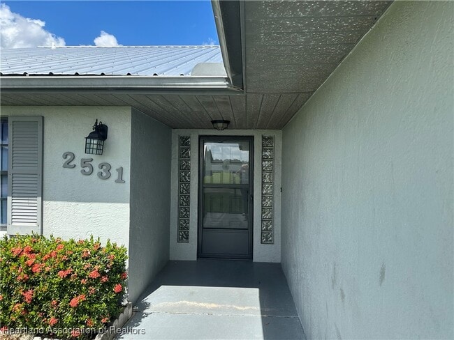 2531 N Orangewood St in Avon Park, FL - Foto de edificio - Building Photo