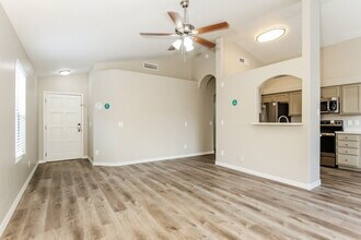 8413 W Bluefield Ave in Peoria, AZ - Building Photo - Building Photo