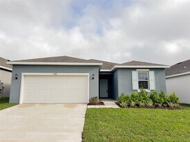 330 Bottle Brush Dr in Haines City, FL - Building Photo