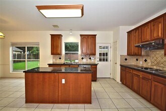 17315 Marigold Dr in Sugar Land, TX - Building Photo - Building Photo