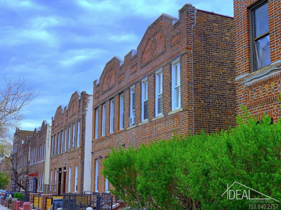 1098 Lenox Rd in Brooklyn, NY - Building Photo