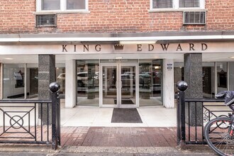 King Apartments in Elmhurst, NY - Building Photo - Building Photo