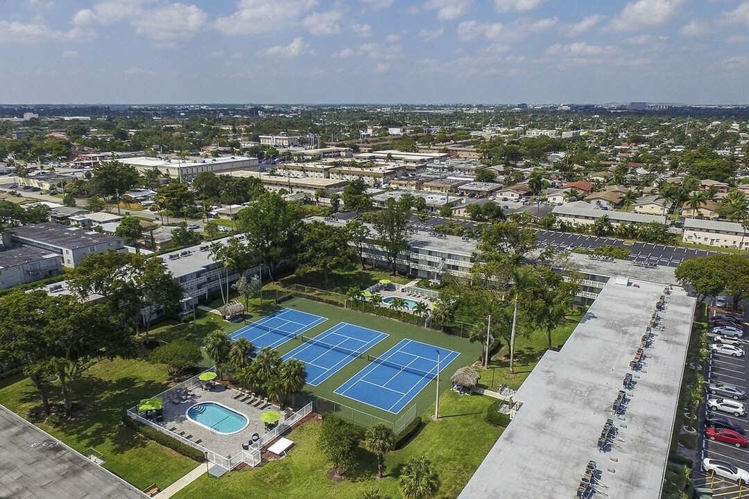 Set Point Garden in Fort Lauderdale, FL - Foto de edificio