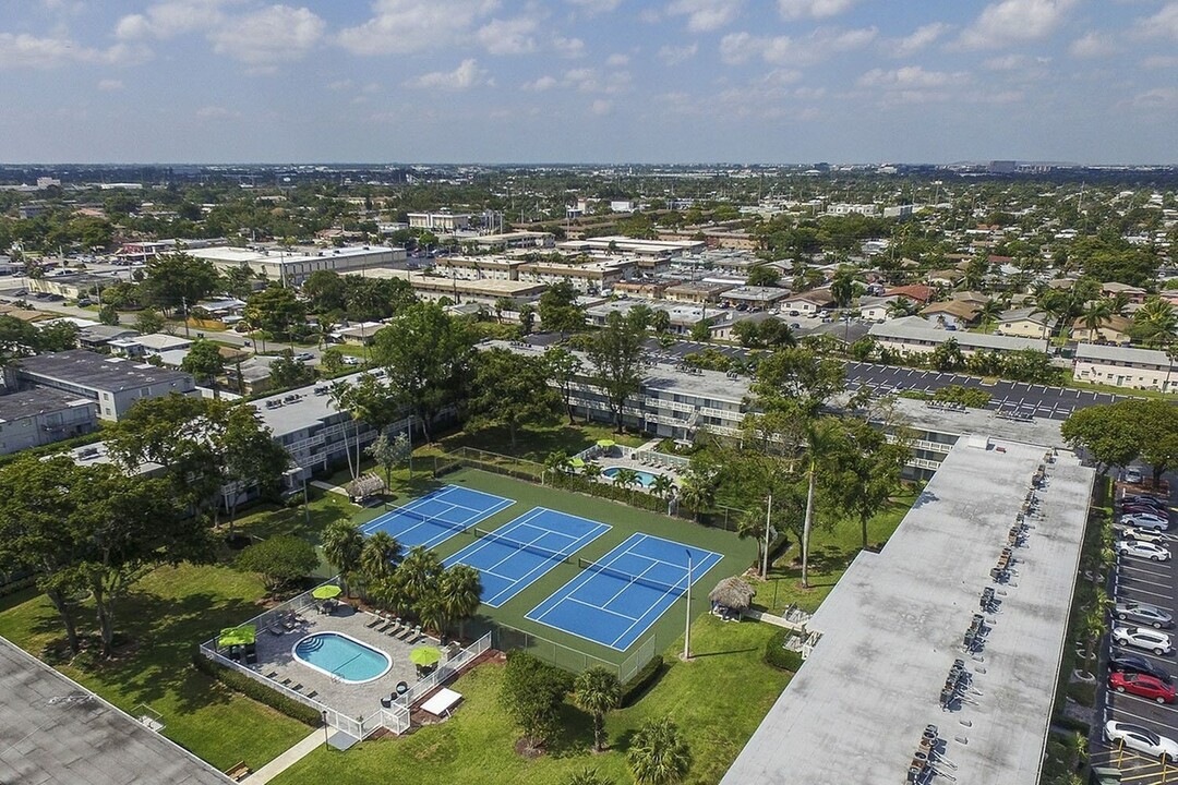 Set Point Garden in Fort Lauderdale, FL - Building Photo