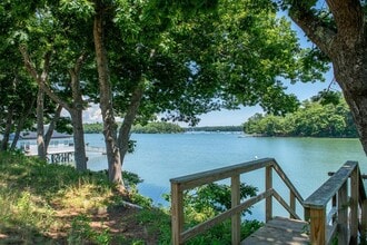21 Harpswell Islands Rd in Harpswell, ME - Building Photo - Building Photo
