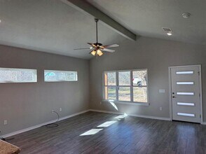 1636 Navajo Trail in Kingsland, TX - Building Photo - Building Photo