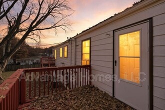 1007 N Scott Ave in Belton, MO - Building Photo - Building Photo