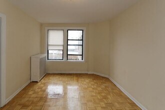 742 W Belmont Ave in Chicago, IL - Building Photo - Building Photo