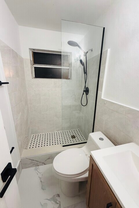 1225 NW 2nd St, Unit 1 in Fort Lauderdale, FL - Building Photo
