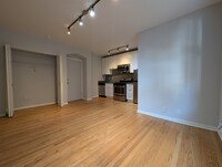 2832 W Palmer St, Unit 205 in Chicago, IL - Building Photo - Building Photo