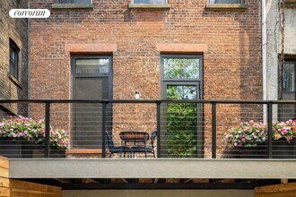 447 W 51st St in New York, NY - Building Photo - Building Photo