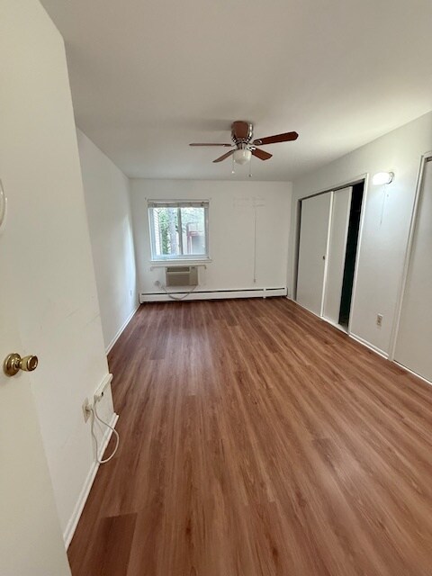 20 Lake Ave, Unit 5B in East Brunswick, NJ - Building Photo
