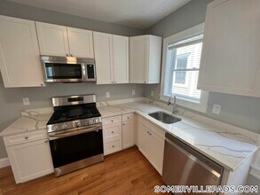 33 Hancock St, Unit 2 in Somerville, MA - Foto de edificio - Building Photo