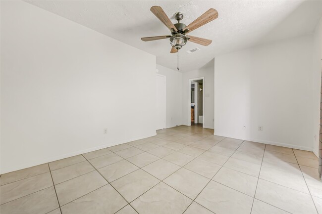 1412 Gramma Ct in College Station, TX - Building Photo - Building Photo