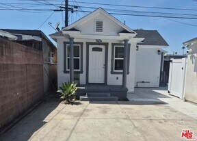 3679 3rd Ave in Los Angeles, CA - Building Photo