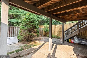 9620 Hillock Ct in Burke, VA - Building Photo - Building Photo