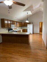 558 Beachview Dr in Somonauk, IL - Building Photo - Building Photo