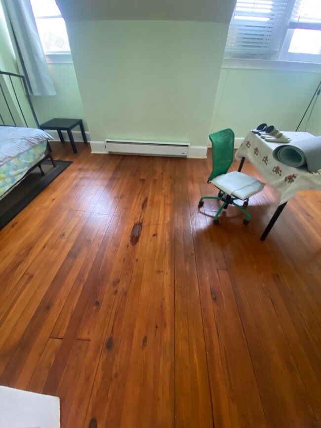 property at 4715 Wallingford St