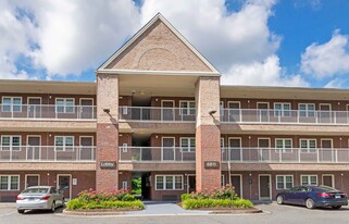 Furnished Studio-Richmond - W. Broad Stree in Richmond, VA - Building Photo