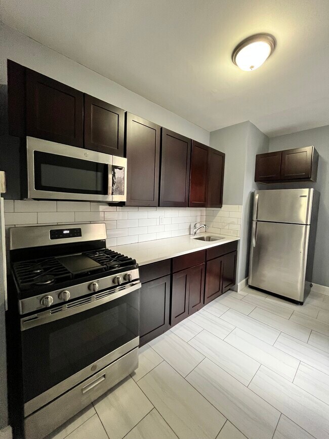 93 W 34th St Rentals in Bayonne, NJ