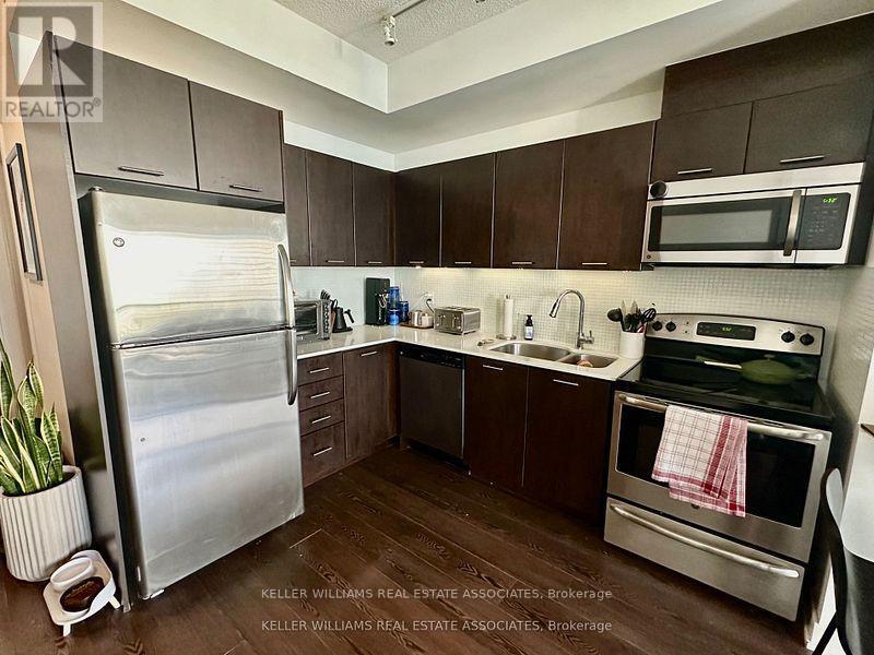 20-2120 Bruyeres Mews in Toronto, ON - Building Photo