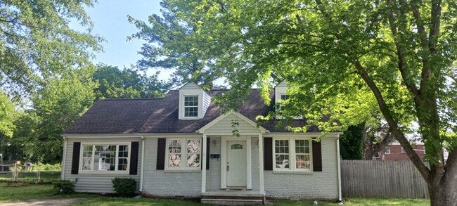 4 Monument Dr