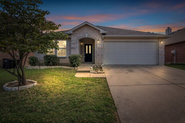12820 Cedar Hollow Dr in Fort Worth, TX - Foto de edificio - Building Photo