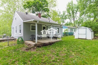 5531 NW Venetian Dr in Kansas City, MO - Building Photo - Building Photo