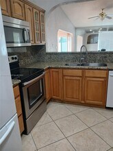 5550 Lakewood Cir S in Margate, FL - Building Photo - Building Photo