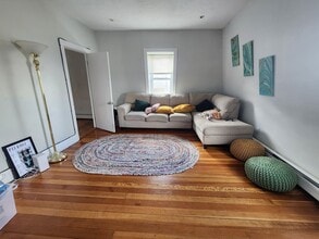 103 Almy St in Providence, RI - Building Photo - Building Photo