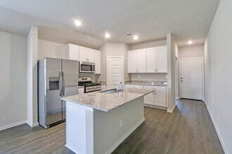 17327 Ridge Dr in Barrett, TX - Building Photo - Building Photo