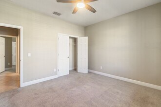 32628 Harmony Oaks Dr in Wesley Chapel, FL - Building Photo - Building Photo