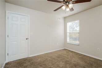 1202 Henry Ave in Lehigh Acres, FL - Building Photo - Building Photo