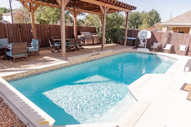 property at 19811 Sloan Ridge Ln