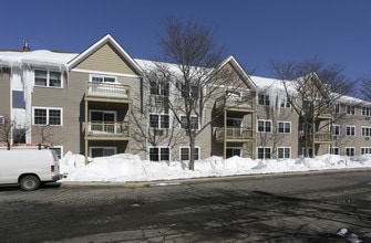 Centerville Woods 55+ Community in Beverly, MA - Building Photo - Building Photo