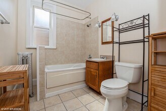 4732 S St Lawrence Ave in Chicago, IL - Building Photo - Building Photo