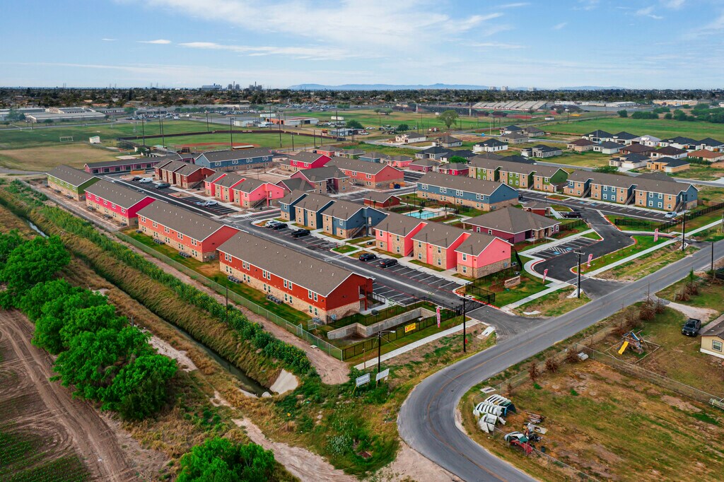 Hacienda San Miguel Apartments in Donna, TX