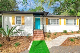 304 NW 24th St in Gainesville, FL - Building Photo - Building Photo