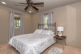 301 NW F St in Bentonville, AR - Building Photo - Building Photo