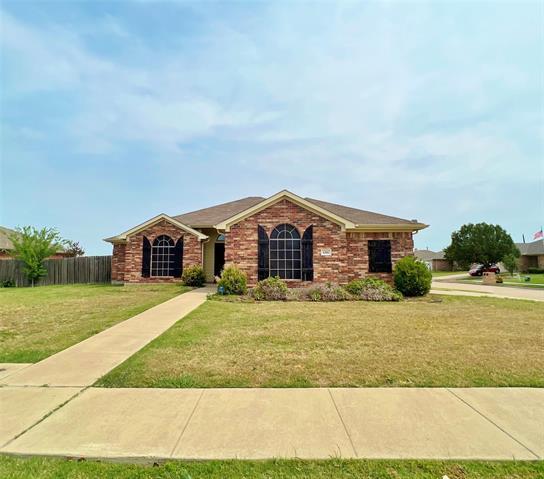 1301 Yukon Dr in Midlothian, TX - Building Photo